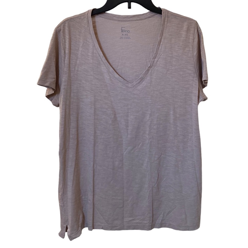 Felina light tan short sleeve relaxed fit v-neck T-shirt XL